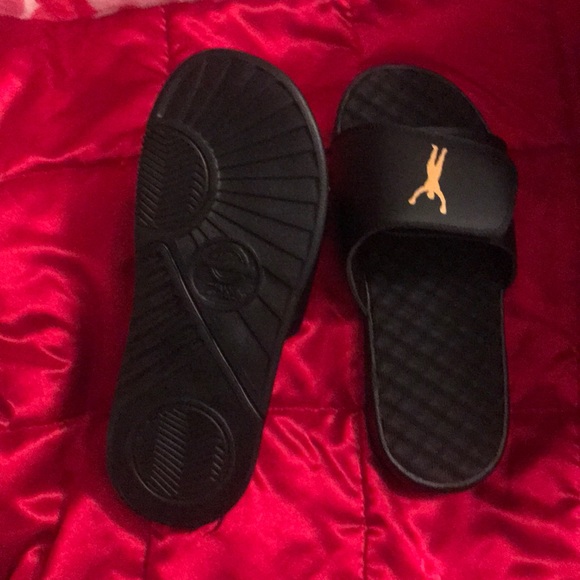 🆕 Men’s Sylvester Stallone Rocky Slide Sandals - Picture 3 of 4